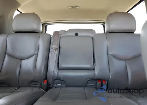 2005 Chevrolet Tahoe C1500 z USA, uszkodzony, nr VIN 1GNEC13T75R266344